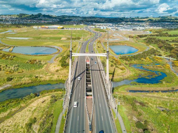 5 Henry Maxwell Way Flat Bush_17