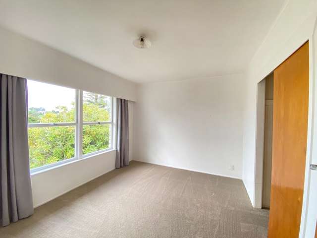 1/36 Girrahween Drive Totara Vale_3