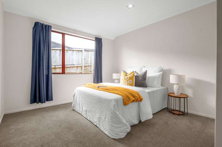 1 Farleigh Close Huntington_15