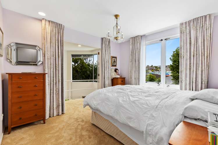 2/7 Otakau Road Milford_11