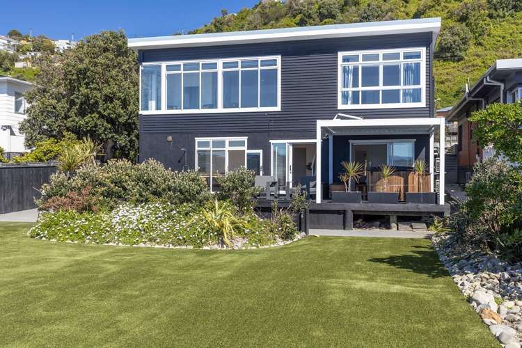 277 Queens Drive Lyall Bay_1