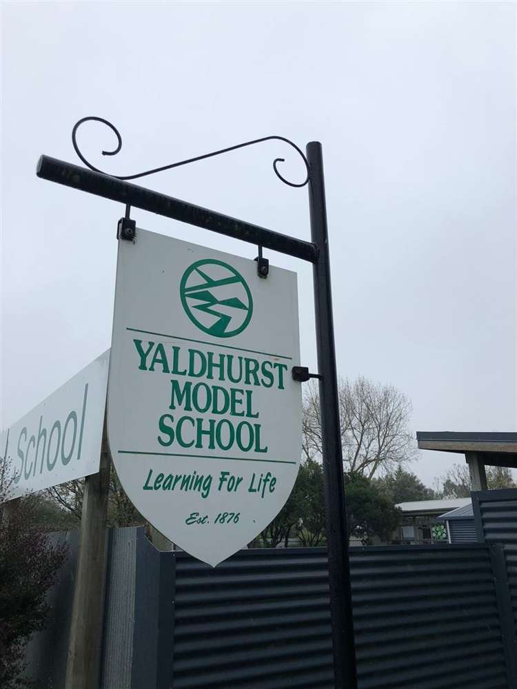 44 School Road Yaldhurst_3