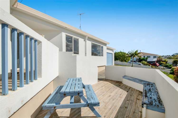 8 Charlotte Street Stanmore Bay_11