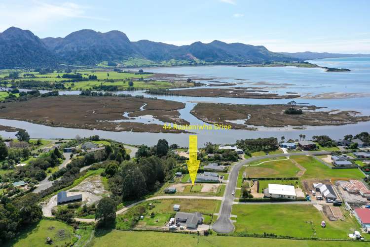 44 Ruataniwha Drive Collingwood_12