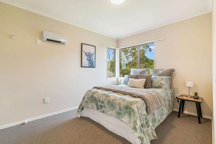 8 Elder Place Massey_5