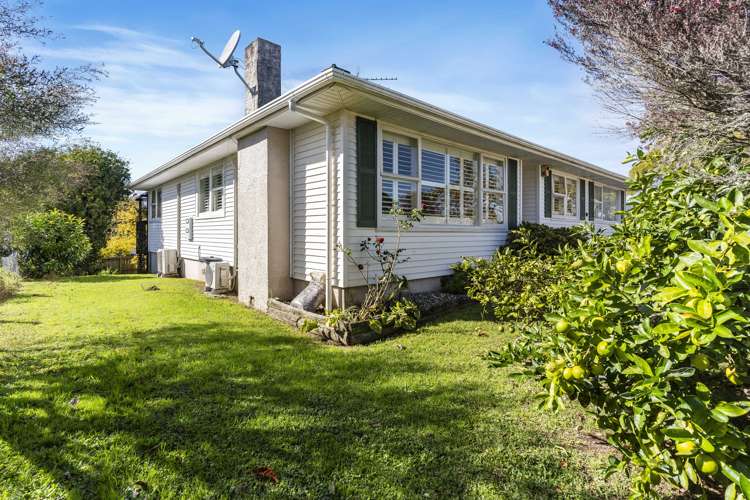 3 Crocombe Crescent Beach Haven_14