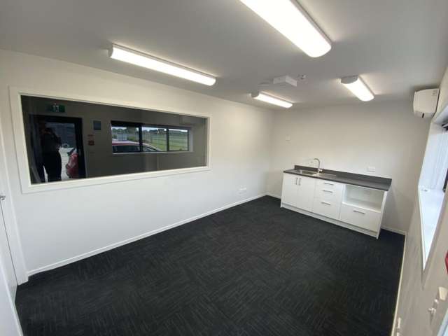 4/145 Ingram Road Rukuhia_1