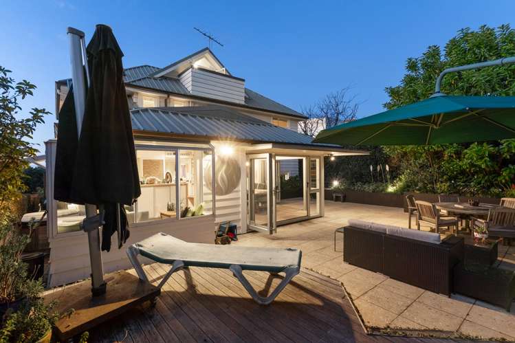 13 Canterbury Place Parnell_17
