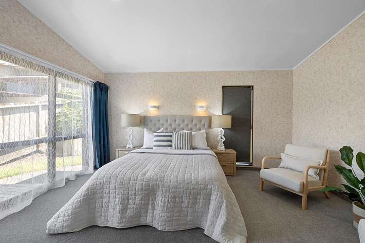 8 Julian Place Westown_13