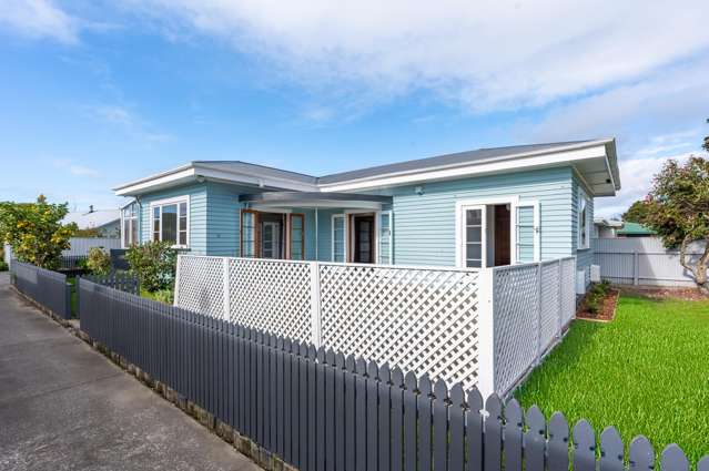Beautifully renovated 1940s charmer