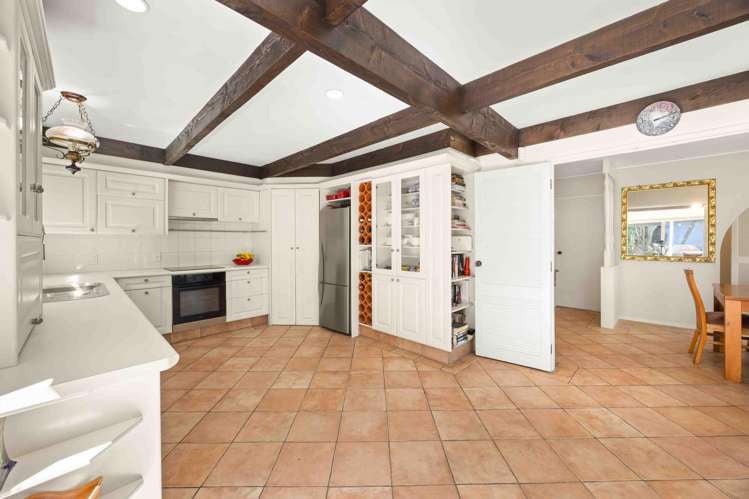 8 Hedge Row Sunnyhills_7