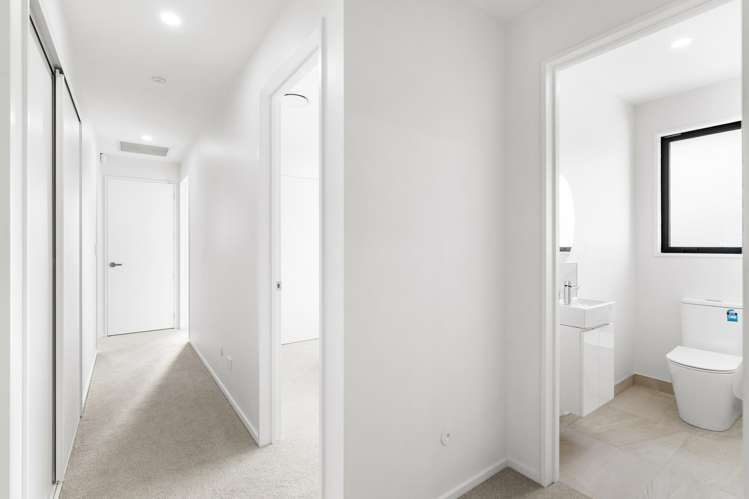 15 Samantha Lawry Road Wigram_12