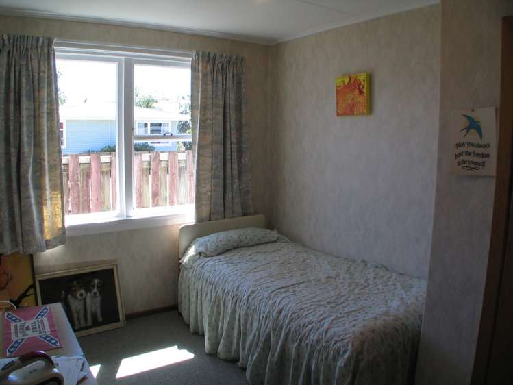 16 Freestone Place Manapouri_9