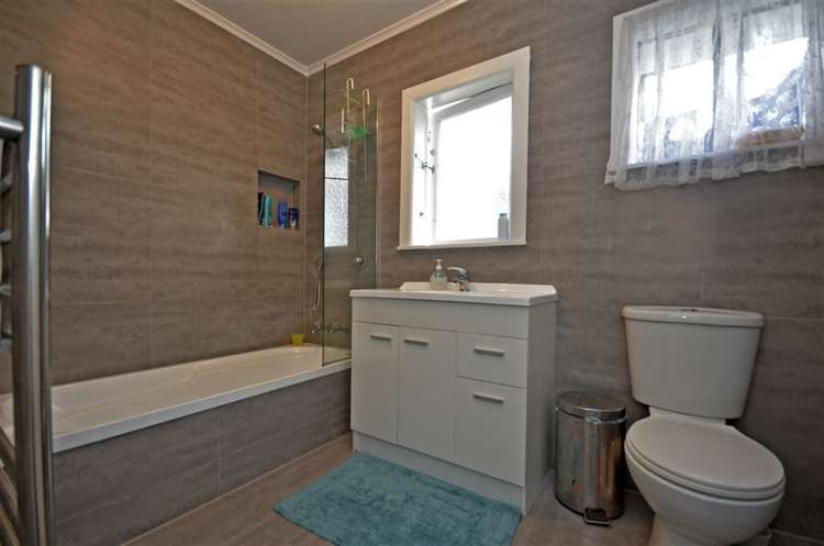 12 Sheehan Road Te Atatu South_14