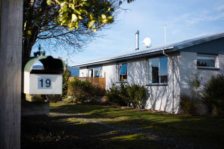 19 Peace Street Tuatapere_32