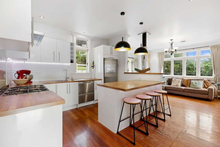 84 Waitaha Road Welcome Bay_11