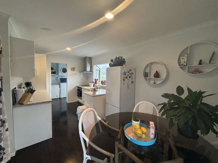 27 Loughanure Place Massey_5