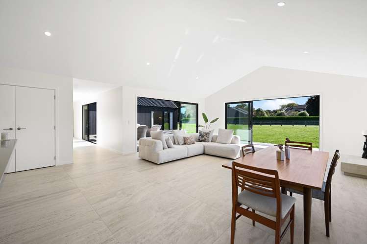 15 Redwood Lane Pirongia_10