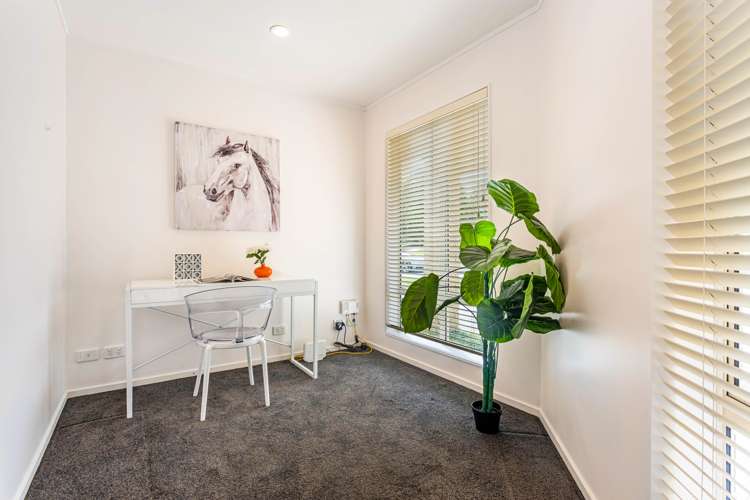 55 Kingdale Road Henderson_16