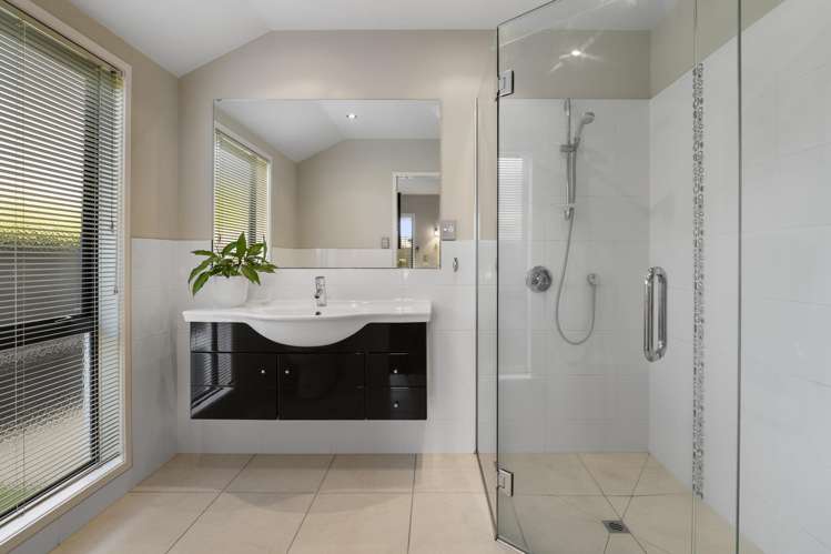 39 Inverness Drive Pyes Pa_17