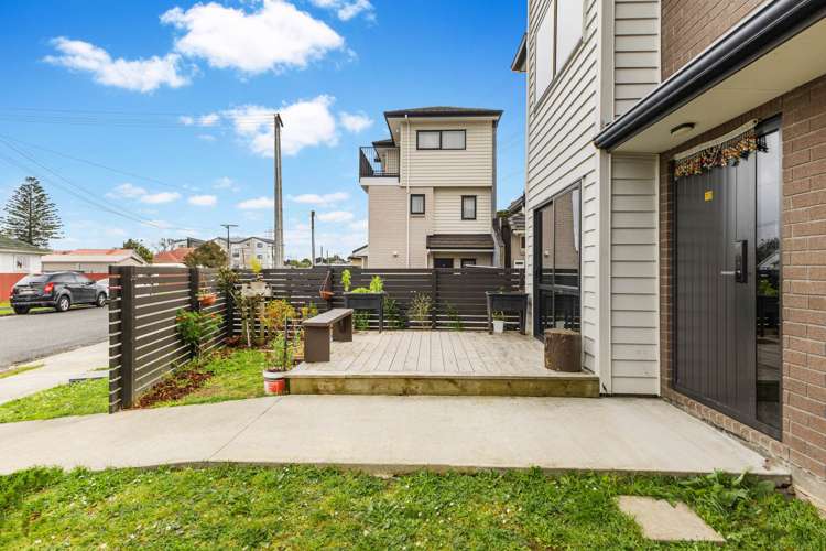 12/30 Calvert Avenue Mangere East_14