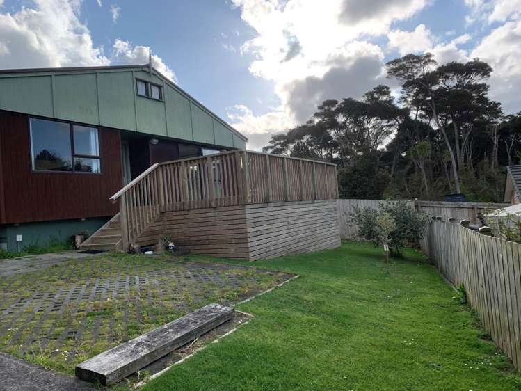 72 Gledstane Road Stanmore Bay_13