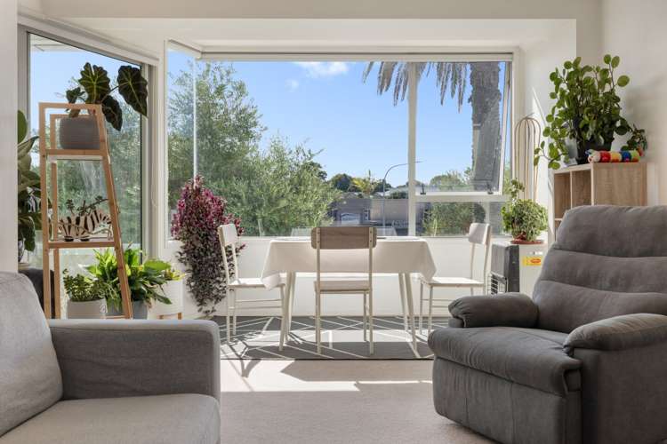 202/332 Maunganui Road Mount Maunganui_1