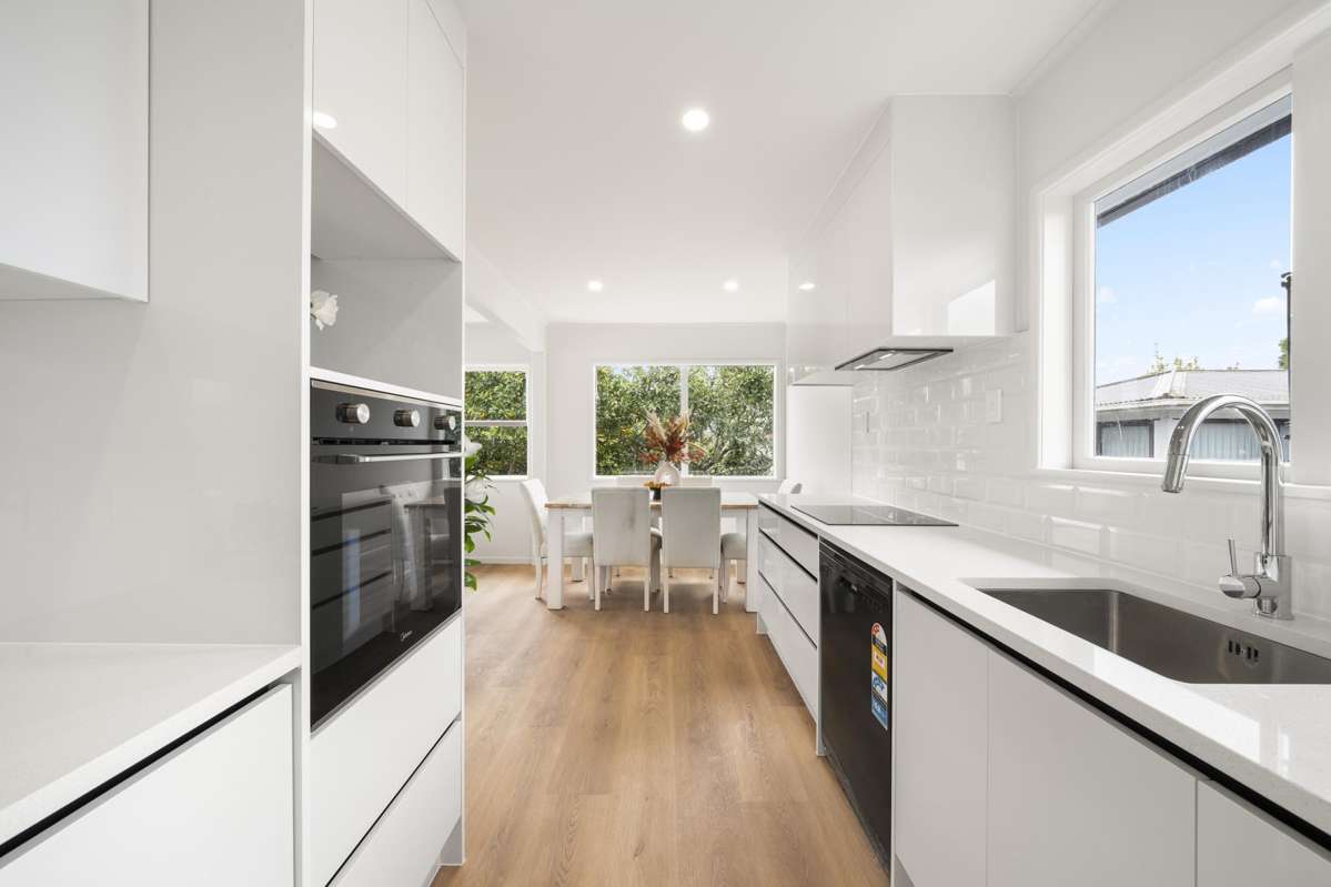 205 Bairds Road_5