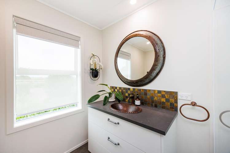 165 Albert Road Tokomaru_33
