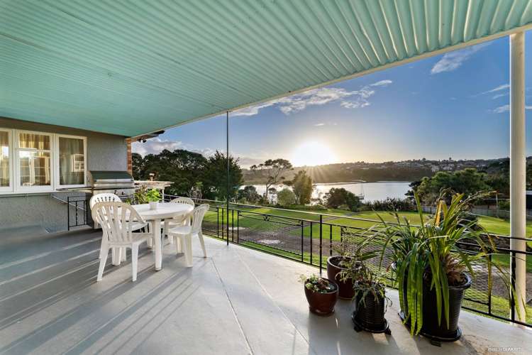 22 Murray Road Te Atatu Peninsula_9