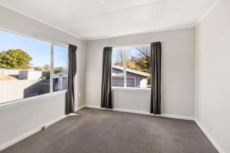 11 Grants Road Marchwiel_10