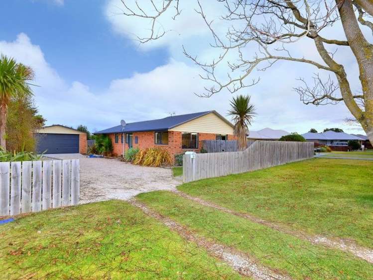 33 North Terrace Darfield_16