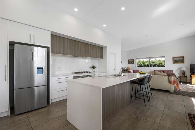 14 Corsair Crescent Burleigh_6