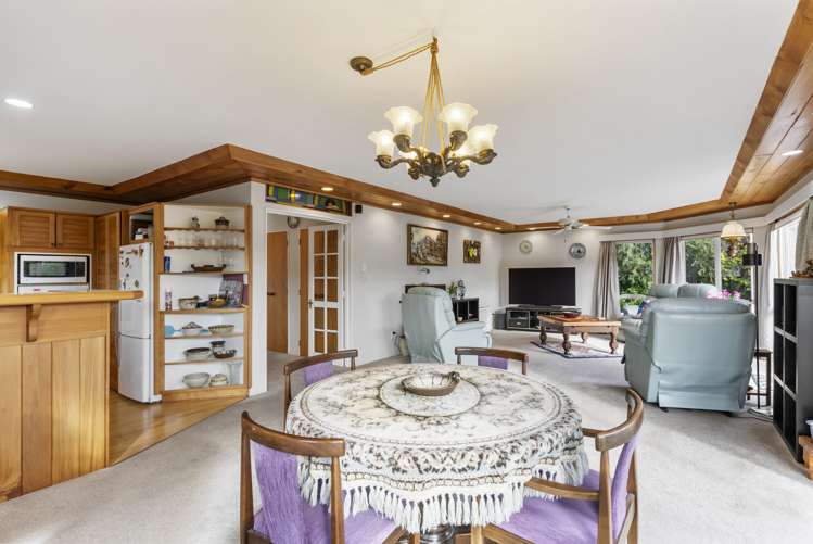 6 Lillian Place Orewa_13