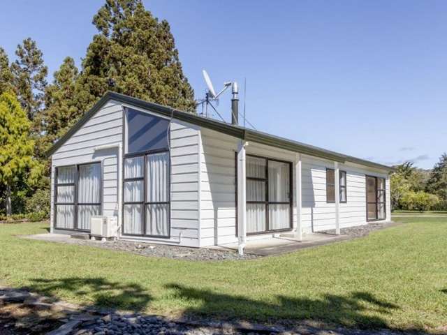 28 Allan Drive Whangamata_3