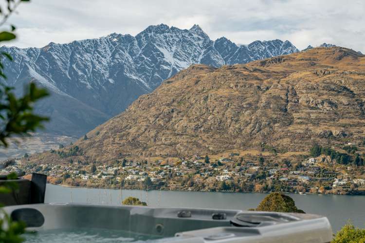 18 Woodbury Rise Queenstown_16