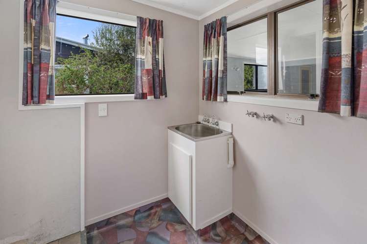 9 Titi Street Taihape and Surrounds_13