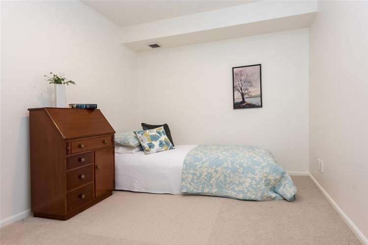 8/5 Cook Street Howick_8