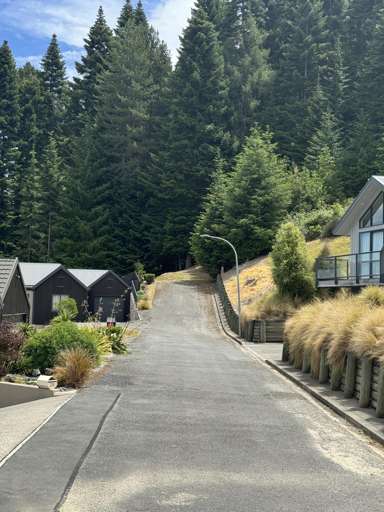 40 Acheron Heights_3