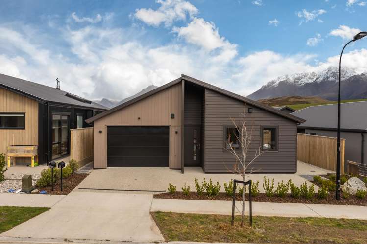 5 Reedland Street Jacks Point_13