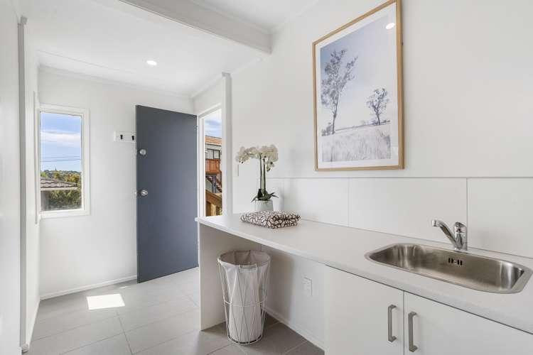 21 Fairclough Road Beach Haven_9