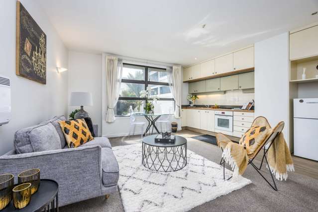 2/9-11 Fox Street 1761_1