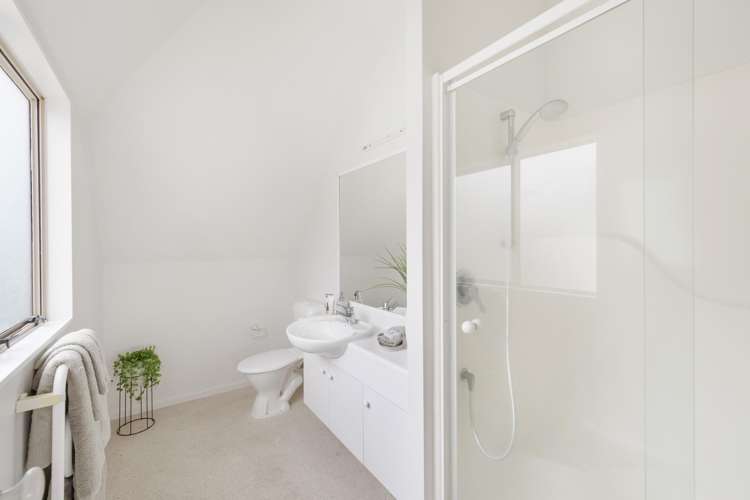 2/142 Riddell Road Glendowie_12