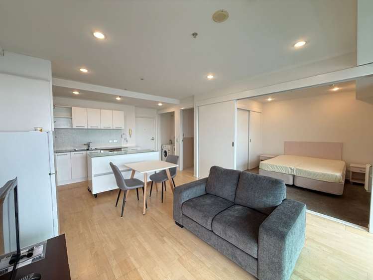 18 Beach Road Auckland Central_6