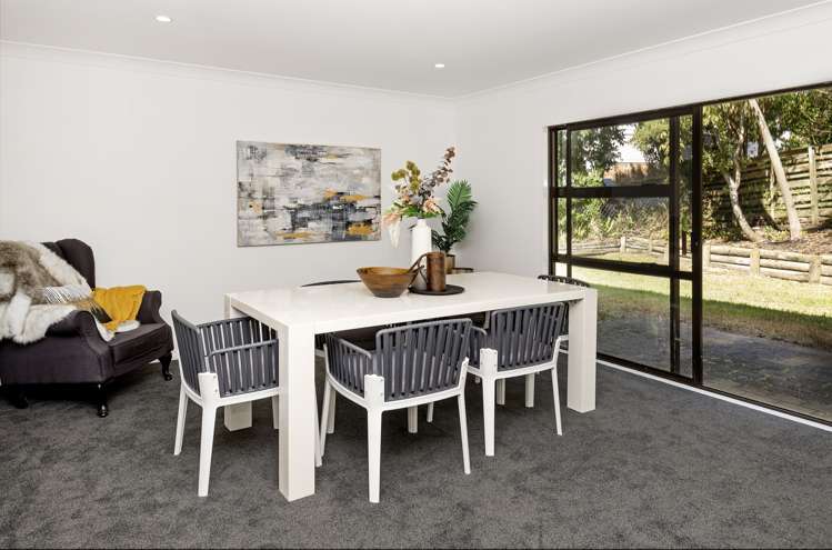 62a Uxbridge Road Mellons Bay_7