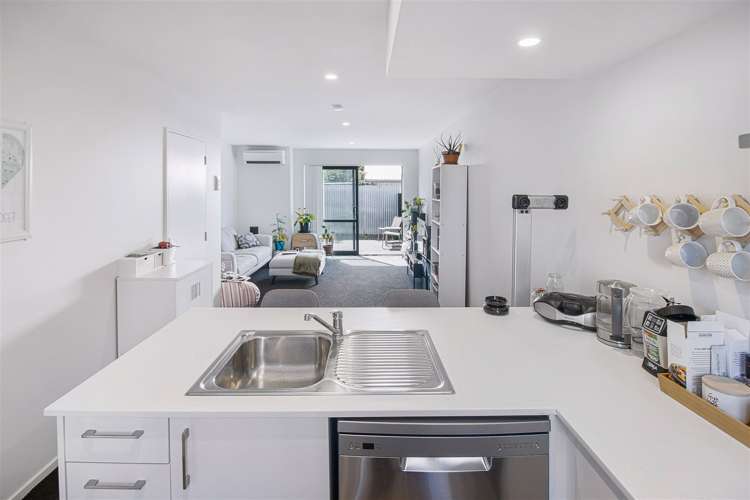 59/10 Buffon Street Waltham_6