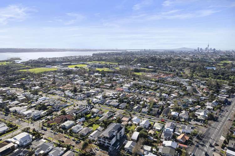 B02/9 Walmer Road Point Chevalier_12