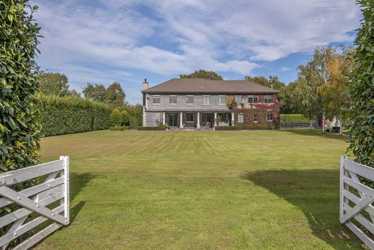 1320 Poyntzs Road West Eyreton_24