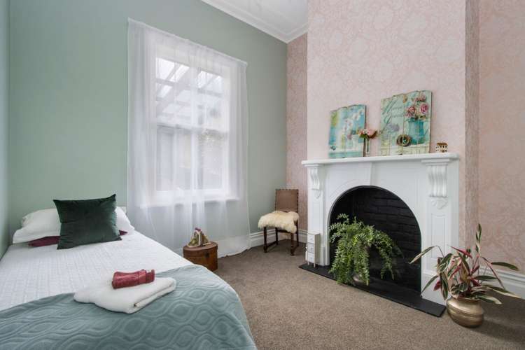 8 Banks Lane Waikino_10