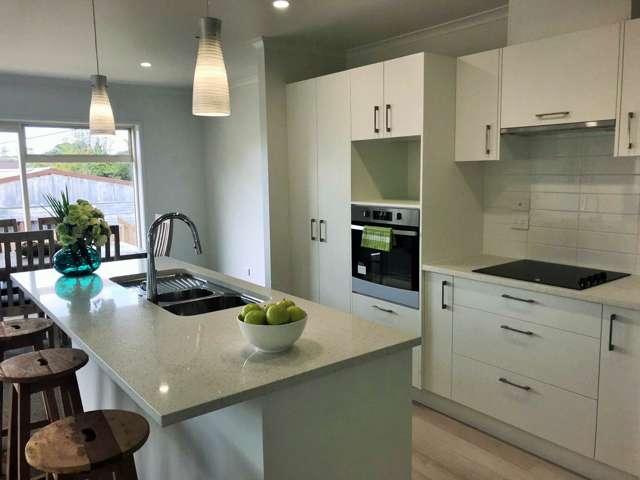 8 Waitaha Close Orewa_1